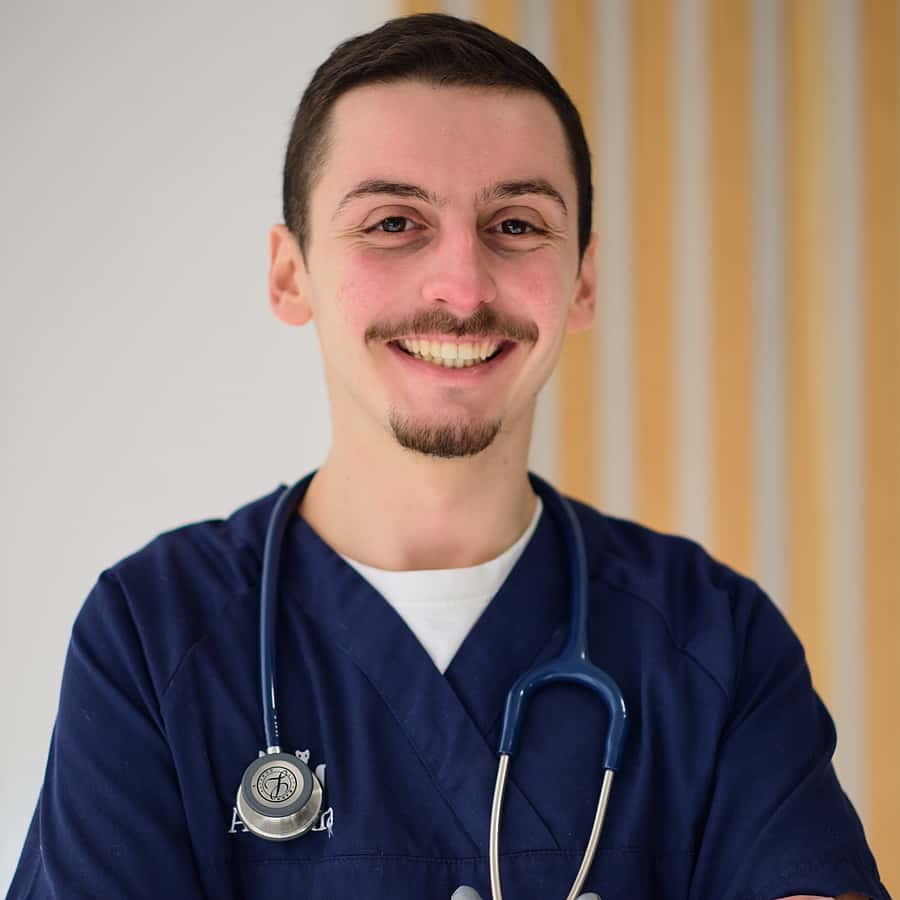 Médico Veterinário
