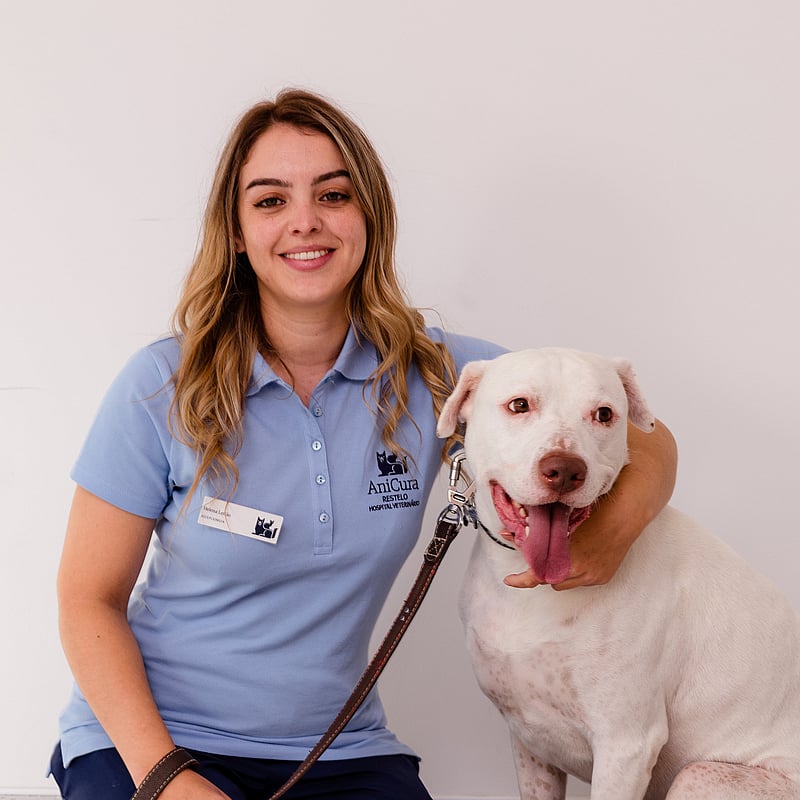 Fotografia de Helena Leitão, Auxiliar Veterinária