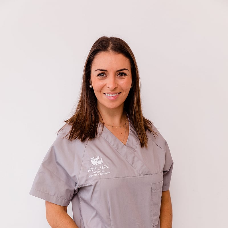 Fotografia de Bruna Travassos, Enfermeira Veterinária