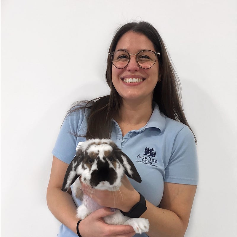 Fotografia de Madalena Brito, Auxiliar Veterinária